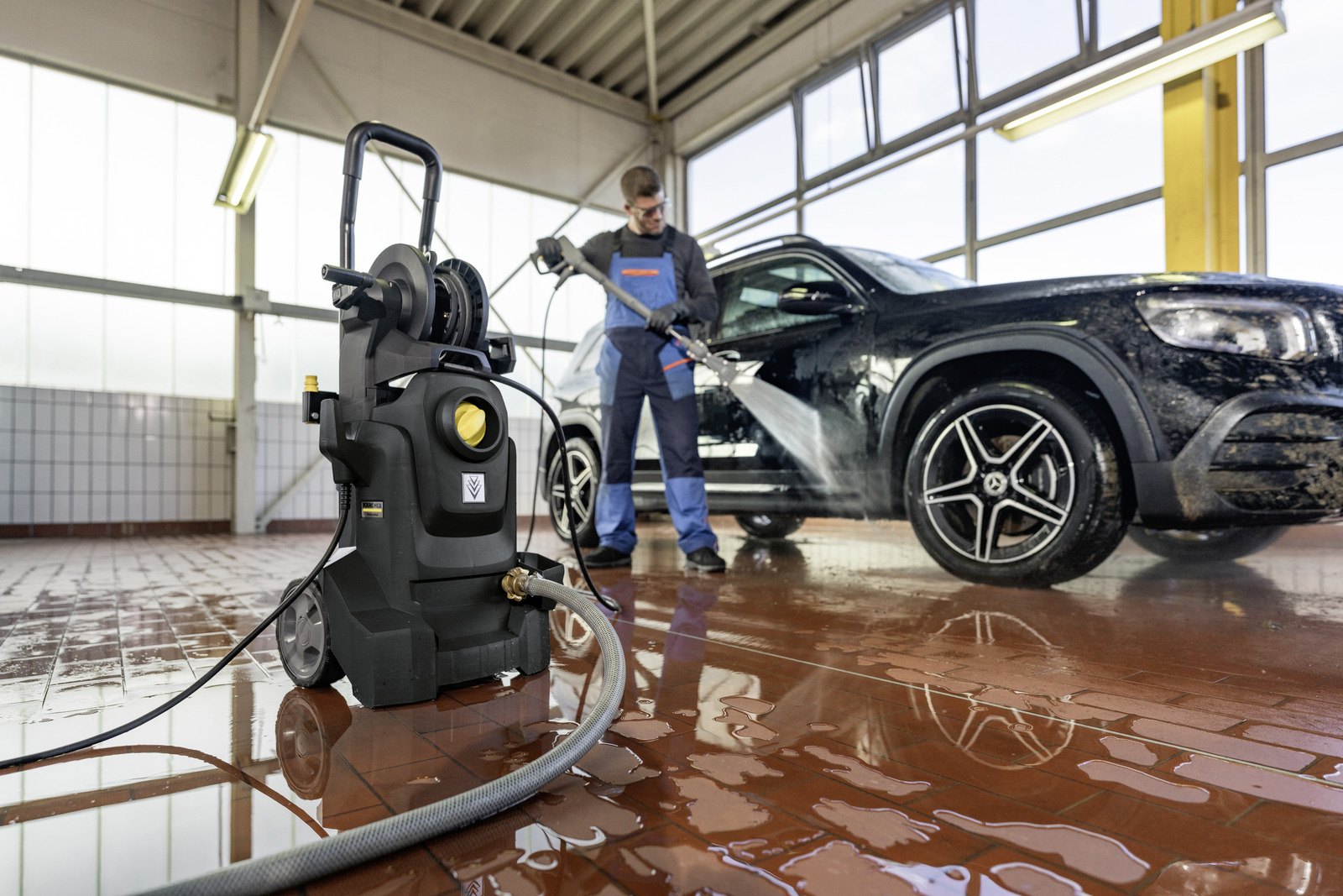 Produktbild Kärcher Hochdruckreiniger HD 5/13 EX EB mit Foam Classic Anniversary Edition - Anwendungsbeispiel bild 3