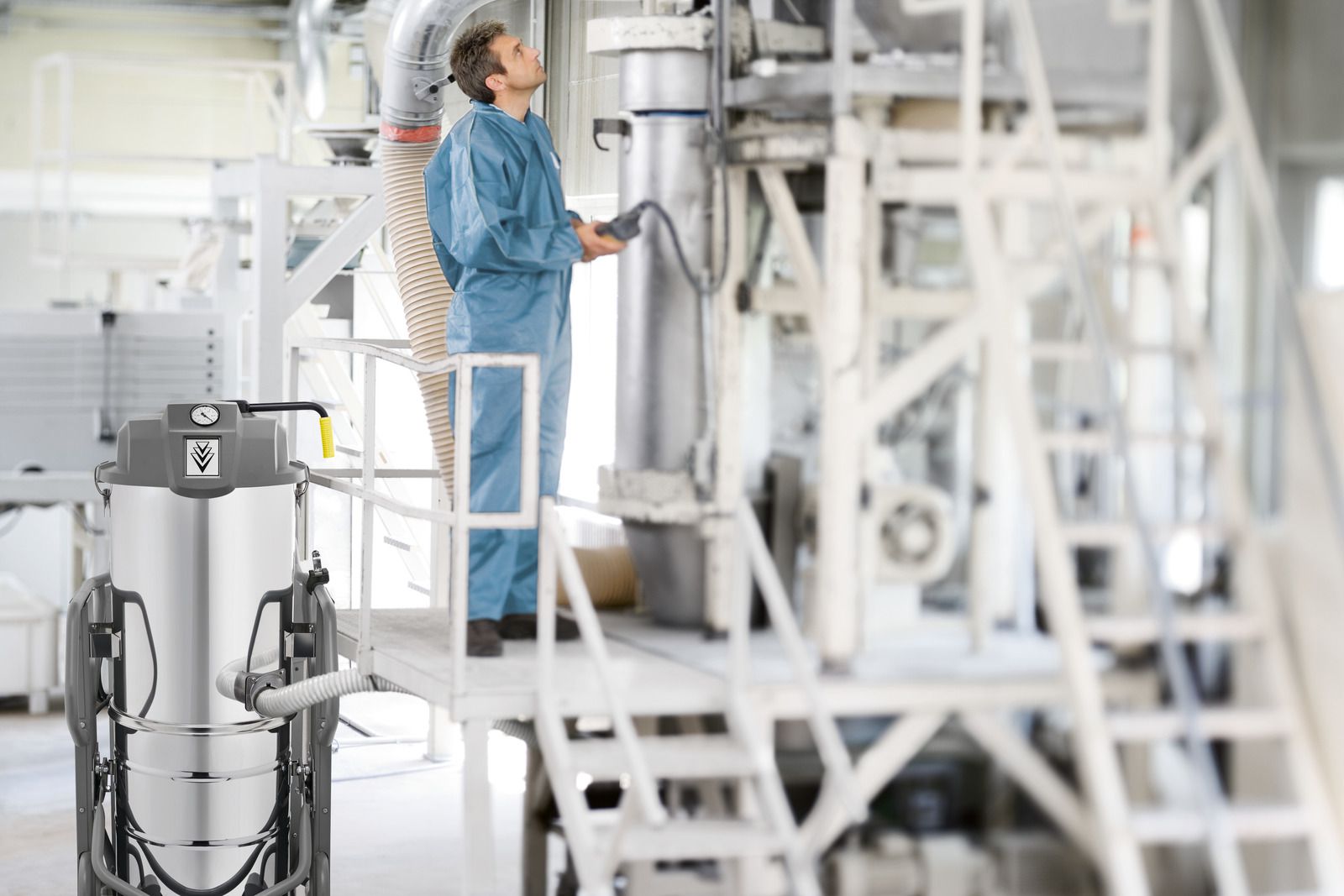 Produktbild Kärcher Industriesauger IVS 100/75 M bild 2