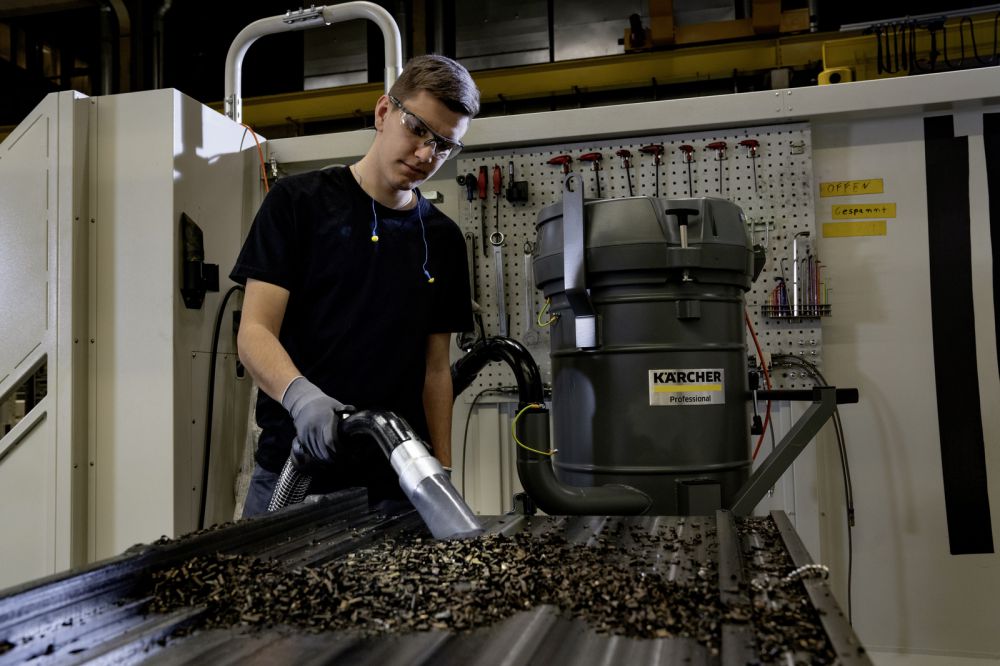 Produktbild Kärcher Industriesauger IVR 100/60 Ef - Anwendungsbild bild 2