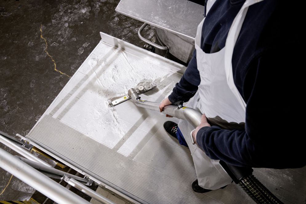 Produktbild Kärcher Industriesauger IVM 60/24-2 M ACD WS - Anwendungsbild bild 2