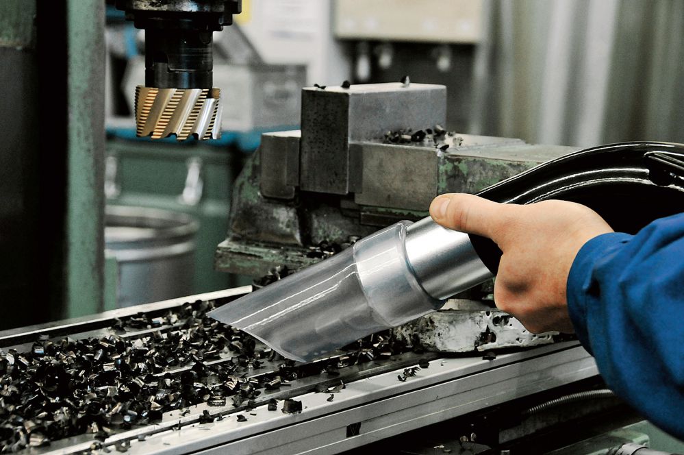 Produktbild Kärcher Industriesauger IVR 100/30 SC M ACD - Anwendungsbild bild 2