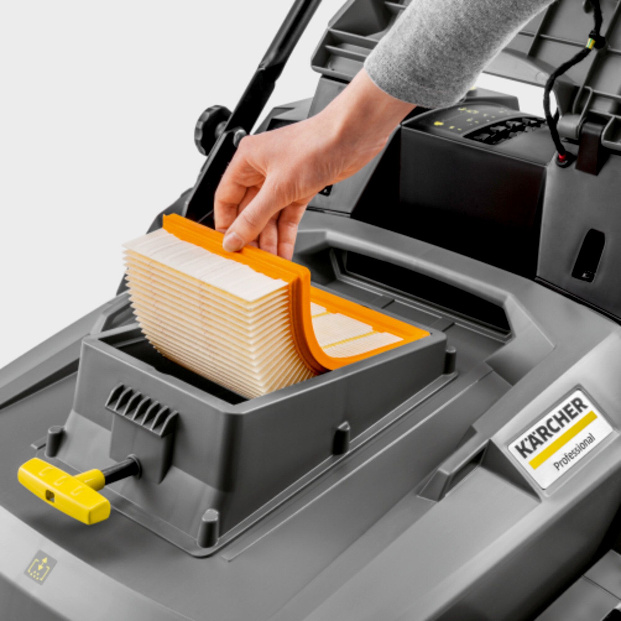 Produktbild Kärcher Kehrmaschine KM 70/30 C BP mit 2 Seitenbesen bild 5