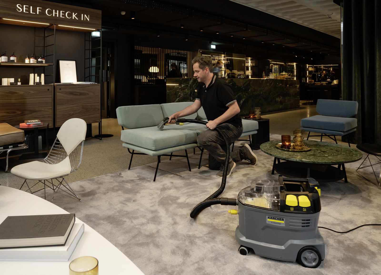 Produktbild Kärcher Teppichreiniger PUZZI 8/1 - Beispiel bild 10