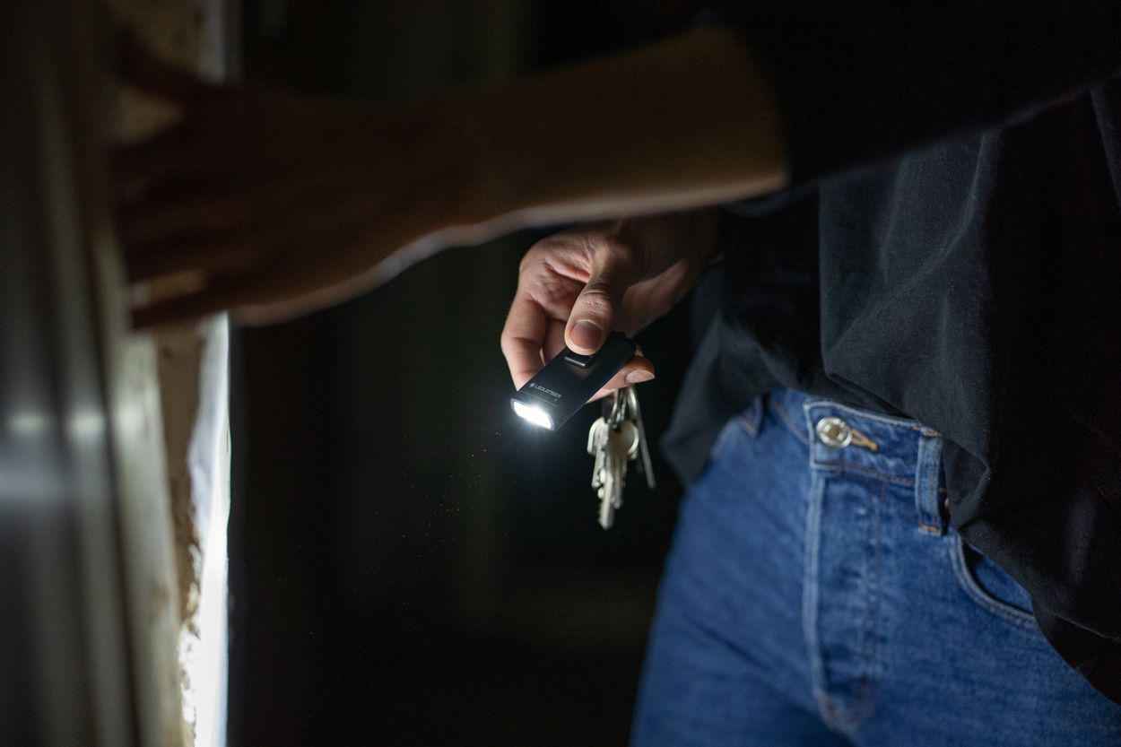 Produktbild Ledlenser K6R LED Taschenlampe Schlüsselbundleuchte grau - Beispiel 6 bild 5