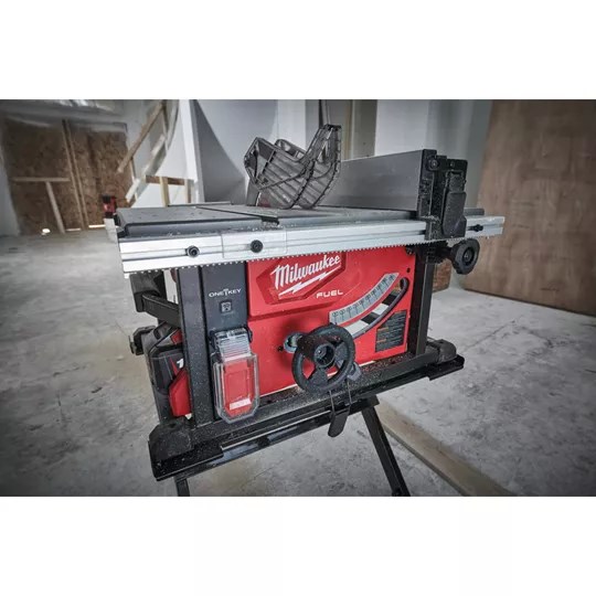 Produktbild Milwaukee FUEL Akku Tischkreissäge M18FTS210-0 18 Volt max Schnitttiefe 63,5mm - Anwendung bild 20