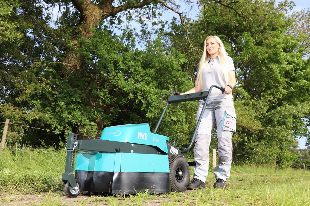 Produktbild Remarc Wildkrautbürste WKB 480 82V Akku - Anwendung bild 2