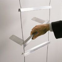 Produktbild Kletter-Fix Abstandsprofil KF zum Einklemmen an Typ N Rettungsleitern