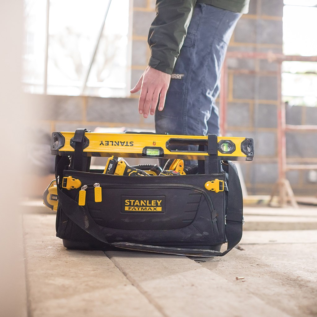 Produktbild Stanley Fatmax Quick Access Trage Werkzeugtasche - Anwendung bild 4