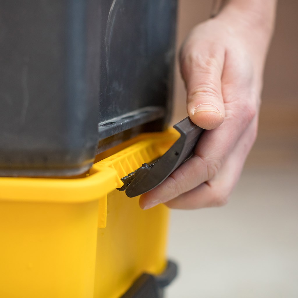 Produktbild Stanley Essential rollende Werkstatt Werkzeugkoffer - Anwendung bild 13