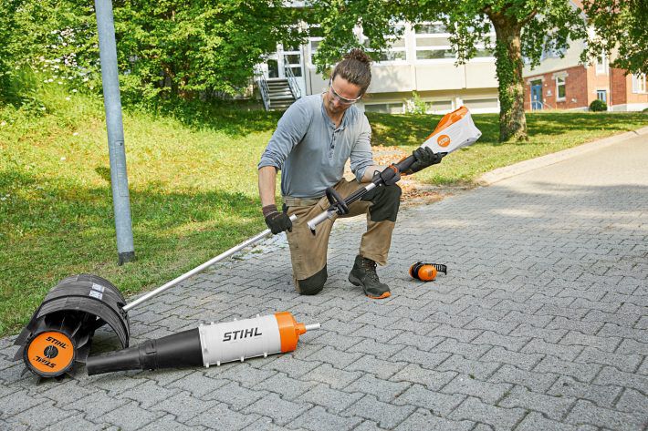 Produktbild Stihl Kombisystem KMA 135 R ohne Akku und Ladegerät Beispiel 2 bild 3