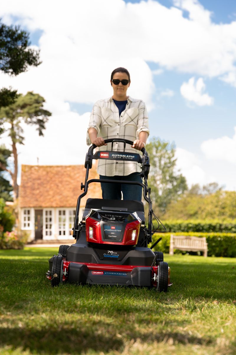 Produktbild Toro Akku eTimeMaster eTM76 76 cm 60 V Lawn Mower mit 2x 10 AH Akku bild 6