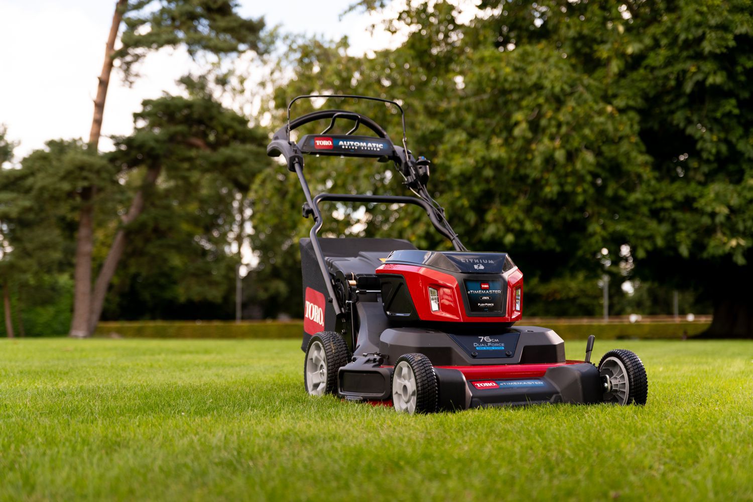 Produktbild Toro Akku eTimeMaster eTM76 76 cm 60 V Lawn Mower mit 2x 10 AH Akku bild 9