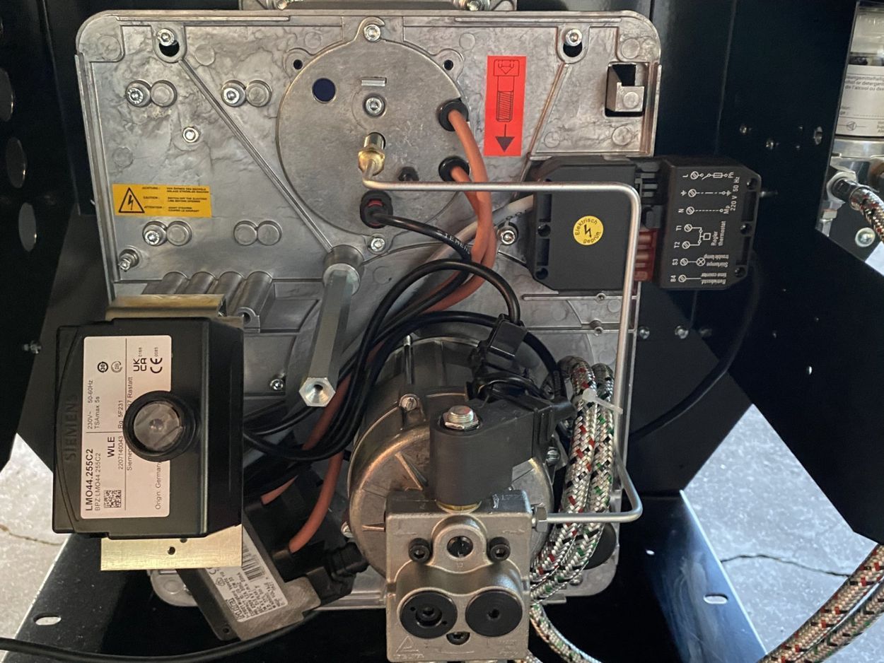 Produktbild Wilms mobile Heizzentrale HT 200 - Motor bild 3