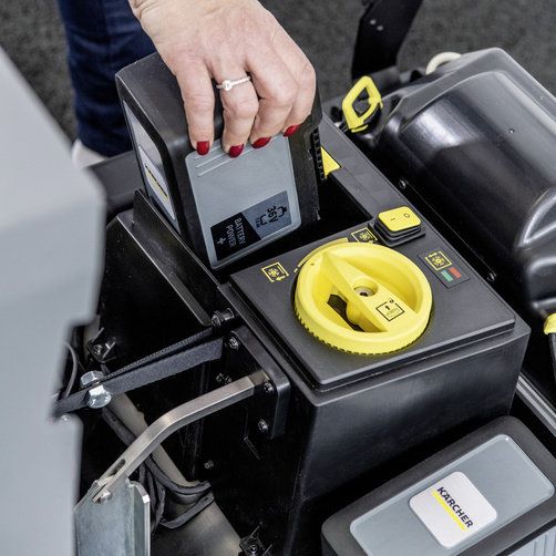 Produktbild Kärcher Teppich Kehrsaugmaschine CVS 65/1 Bp bild 2