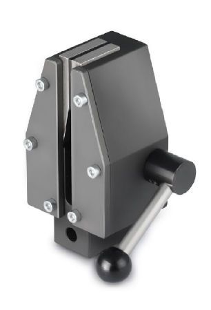 Produktbild Sauter Keilspannklemme inklusive Backen mit Pyramidengrip