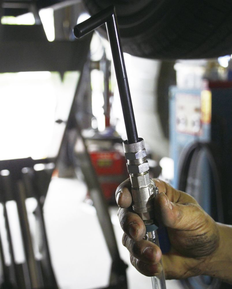 Produktbild KRAFTWERK Öl Einfüllgerät 7.5 l Set mit 8 Adaptern bild 5