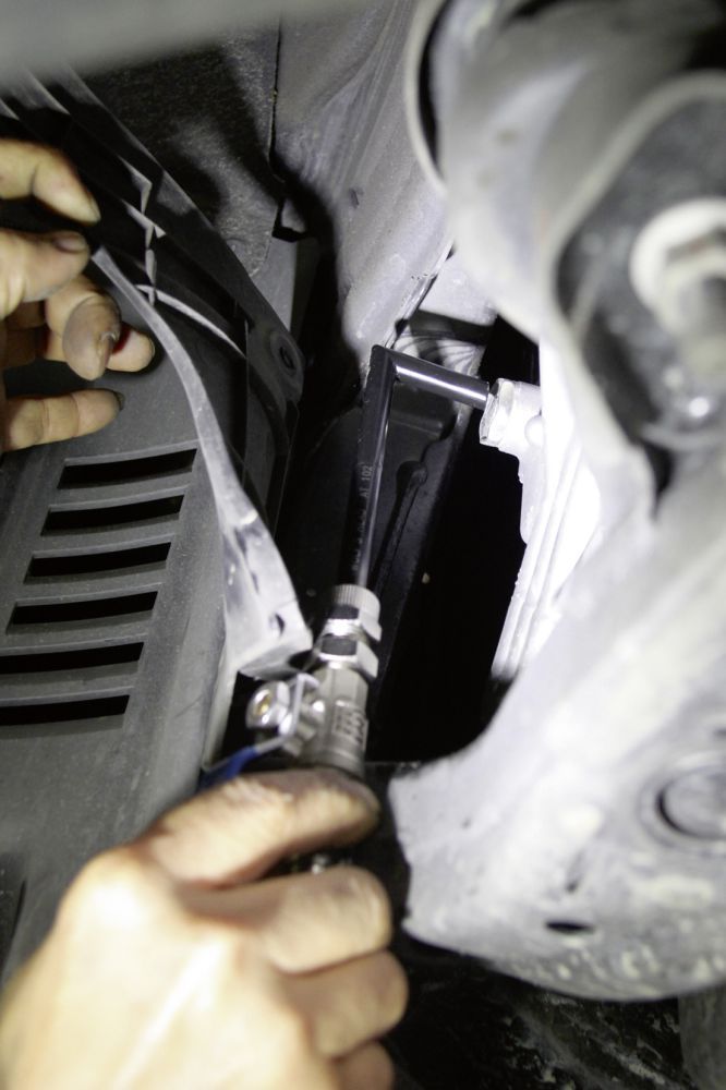 Produktbild KRAFTWERK Öl Einfüllgerät 7.5 l Set mit 8 Adaptern bild 6