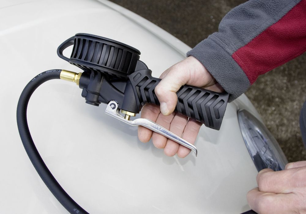 Produktbild KRAFTWERK Reifenfüller mit Digital-Anzeige bild 3