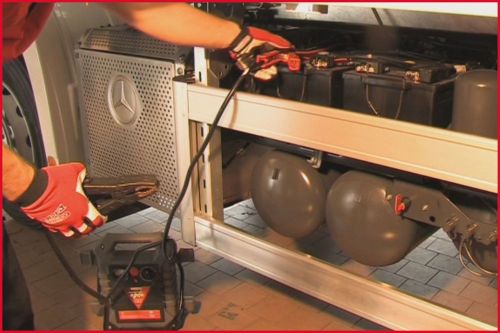 Produktbild KS Tools 12 V + 24 V Batterie-Booster mobiles Starthilfegerät 1400 A bild 6