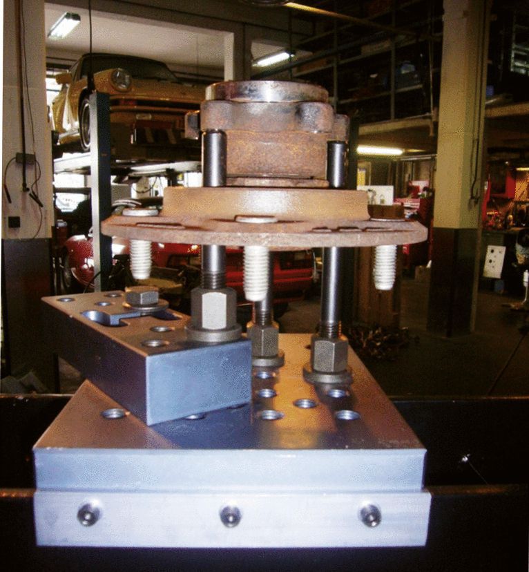 Produktbild KS Tools Universal Press Unterlage 245x200mm bild 4