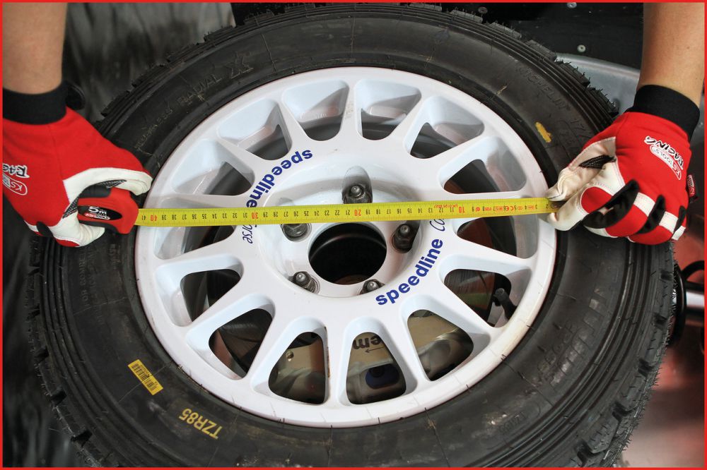 Produktbild KS Tools Bandmaß mit Feststeller schwarz - rot 5m 19mm bild 2