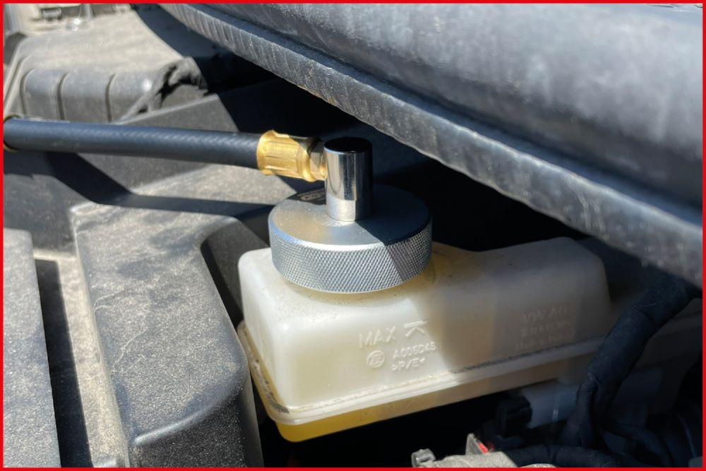 Produktbild KS Tools Adapter Satz zur Bremsentlüftung für Tesla 3 teilig bild 8