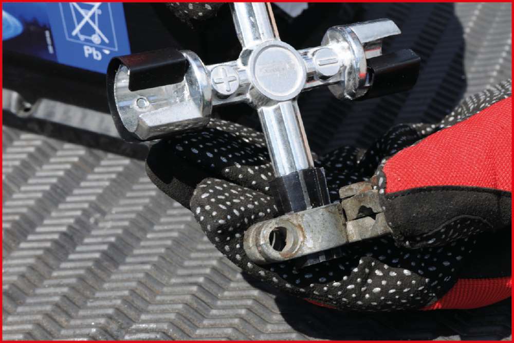 Produktbild KS Tools Batteriepol und Klemmen Reinigungsfräser Kreuz bild 7