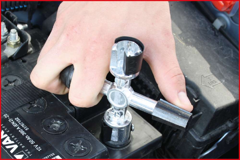 Produktbild KS Tools Batteriepol und Klemmen Reinigungsfräser Kreuz bild 9