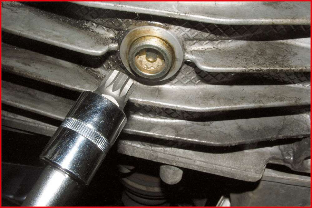 Produktbild KS Tools 1/2 Zoll Bit-Stecknuss XZN mit Stirnlochbohrung M16 Gesamtlänge 55 mm bild 2