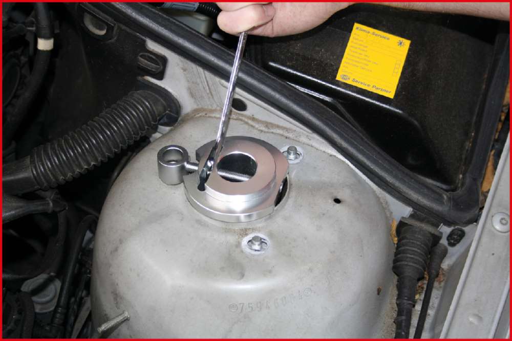 Produktbild KS Tools BMW Sturzeinstellwerkzeug Satz 2 Teile bild 3