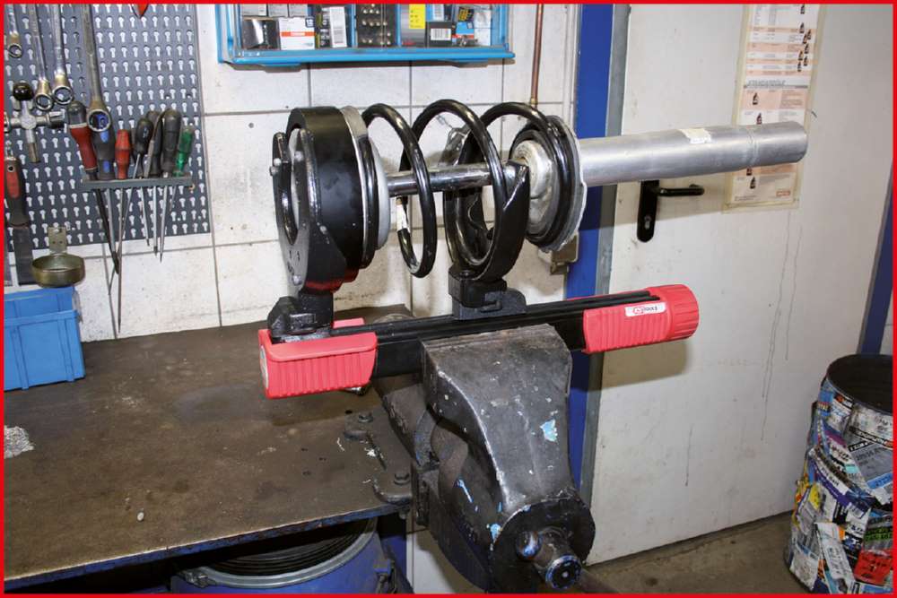 Produktbild KS Tools Federhalter Satz für Mercedes BMW Renault Toyota 2 Teile bild 3