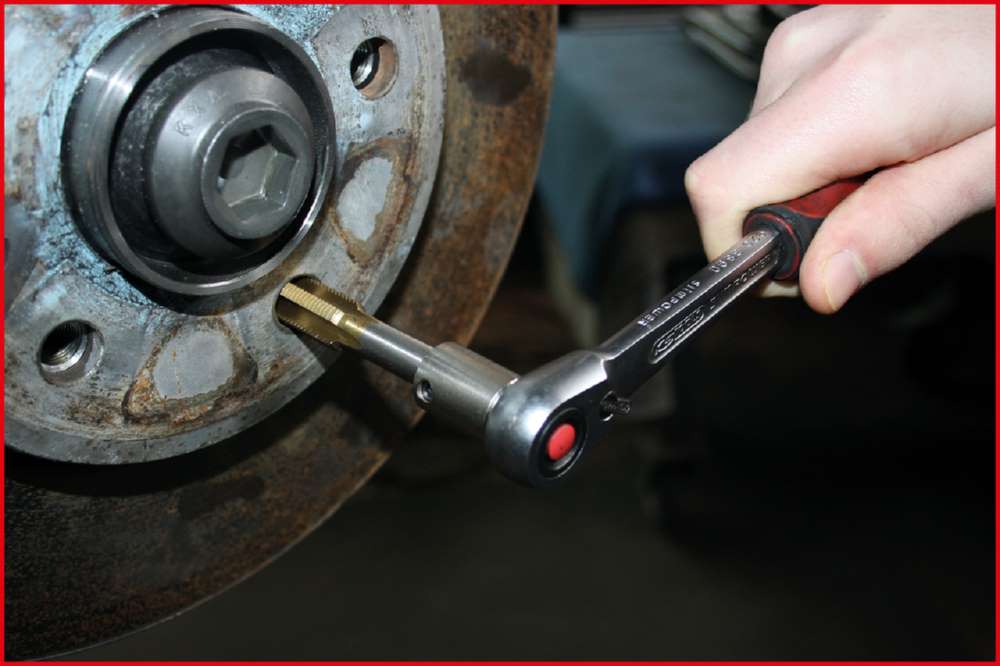 Produktbild KS Tools 3/8 Zoll Gewindeschneid Satz für Radmuttern und Schrauben 11 Teile bild 5