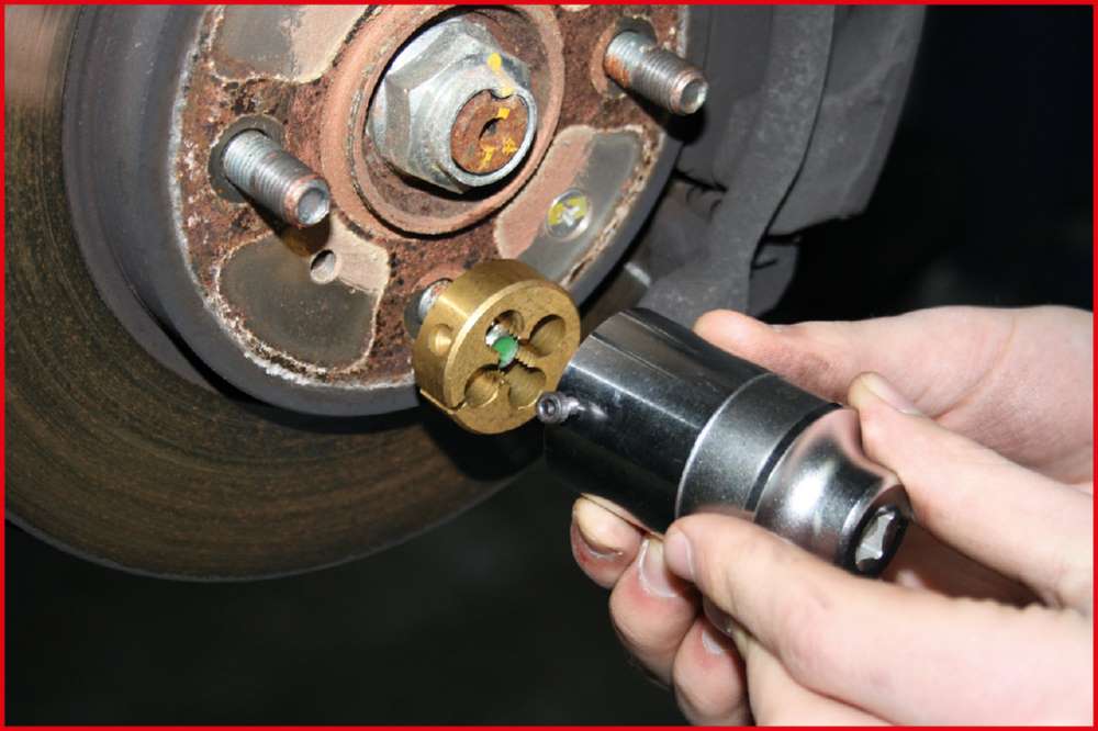 Produktbild KS Tools 3/8 Zoll Gewindeschneid Satz für Radmuttern und Schrauben 11 Teile bild 7