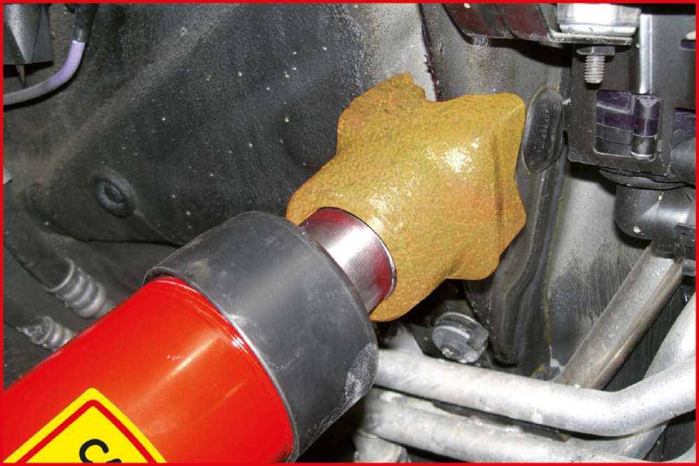 Produktbild KS Tools Hydraulischer KFZ-Richtwerkzeugsatz Tragkraft 10 t 17 Teile bild 8