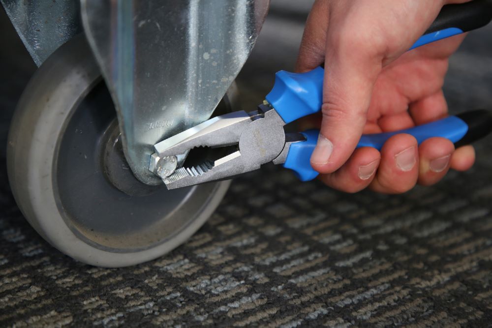 Produktbild Brilliant Tools Kombizange 180 mm mit 2 Komponentengriff bild 8