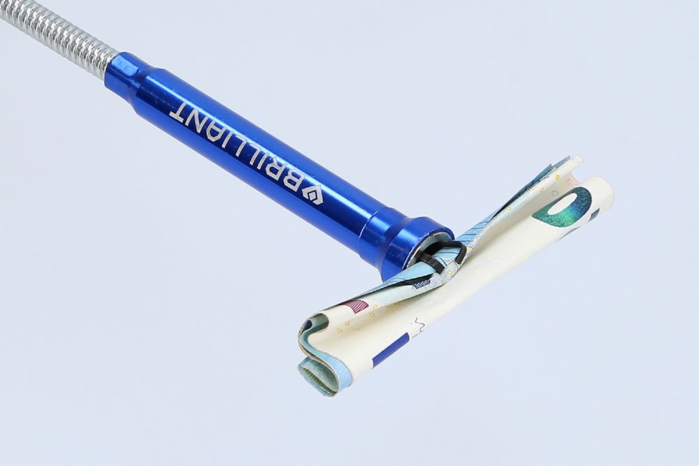 Produktbild Brilliant Tools Krallengreifer mit Magnet und LED starr bild 13