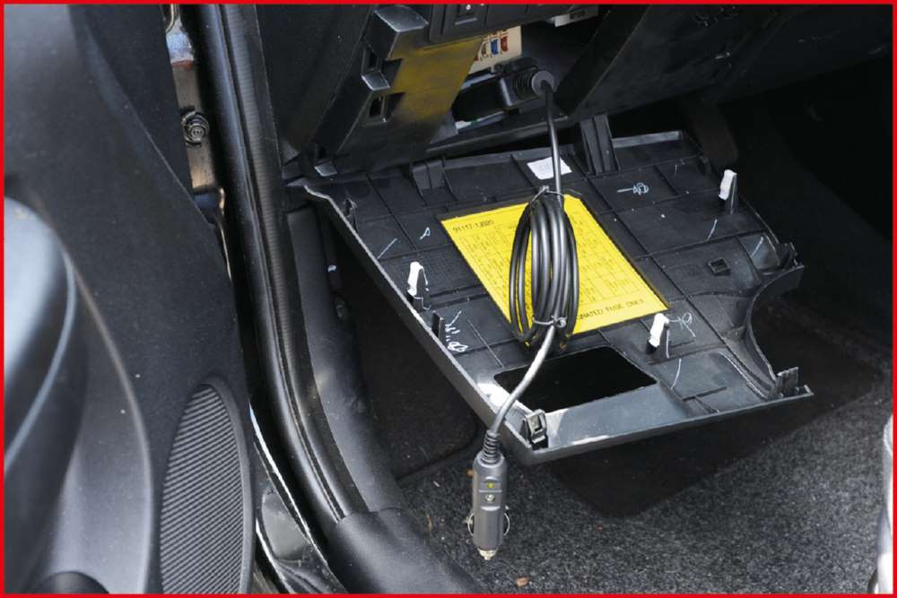 Produktbild KS Tools 12V OBD II Bordnetz Spannungserhalter bild 2