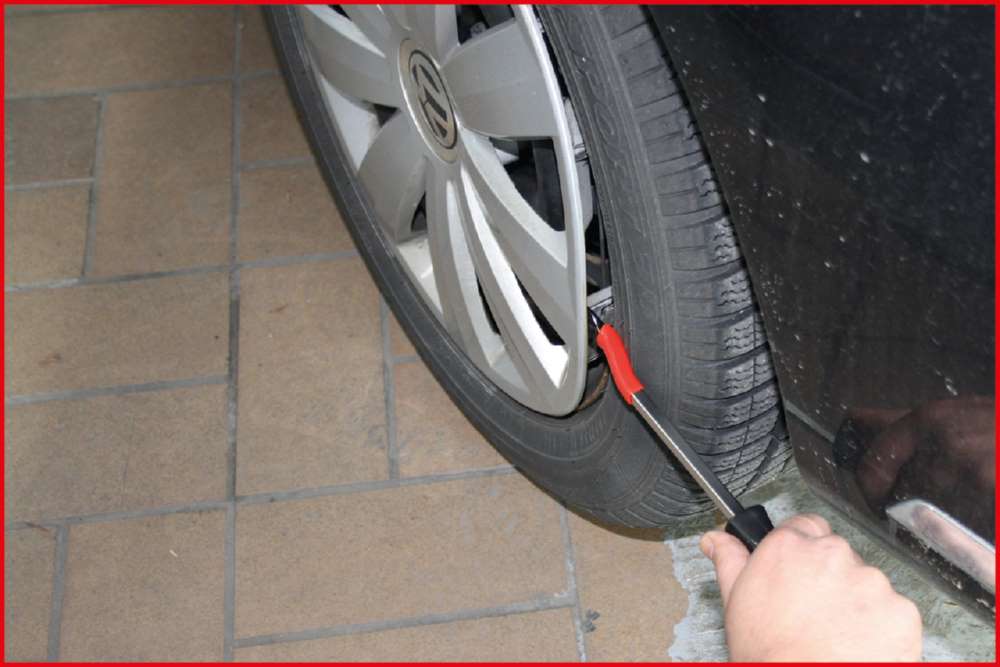 Produktbild KS Tools Radkappenheber mit Schutzisolierung Länge 300 mm bild 4