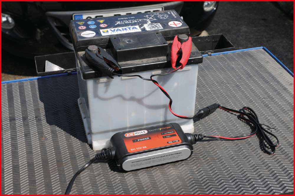 Produktbild KS Tools 12V SMARTcharger Hochfrequenz Batterieladegerät 2A bild 2