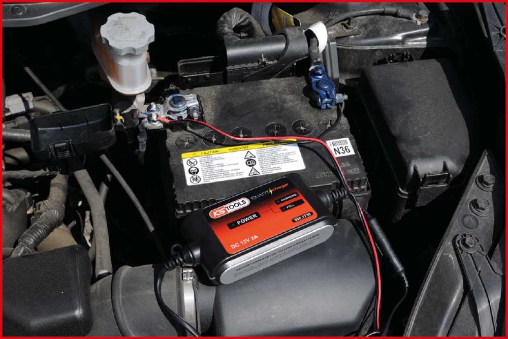 Produktbild KS Tools 12V SMARTcharger Hochfrequenz Batterieladegerät 2A bild 3