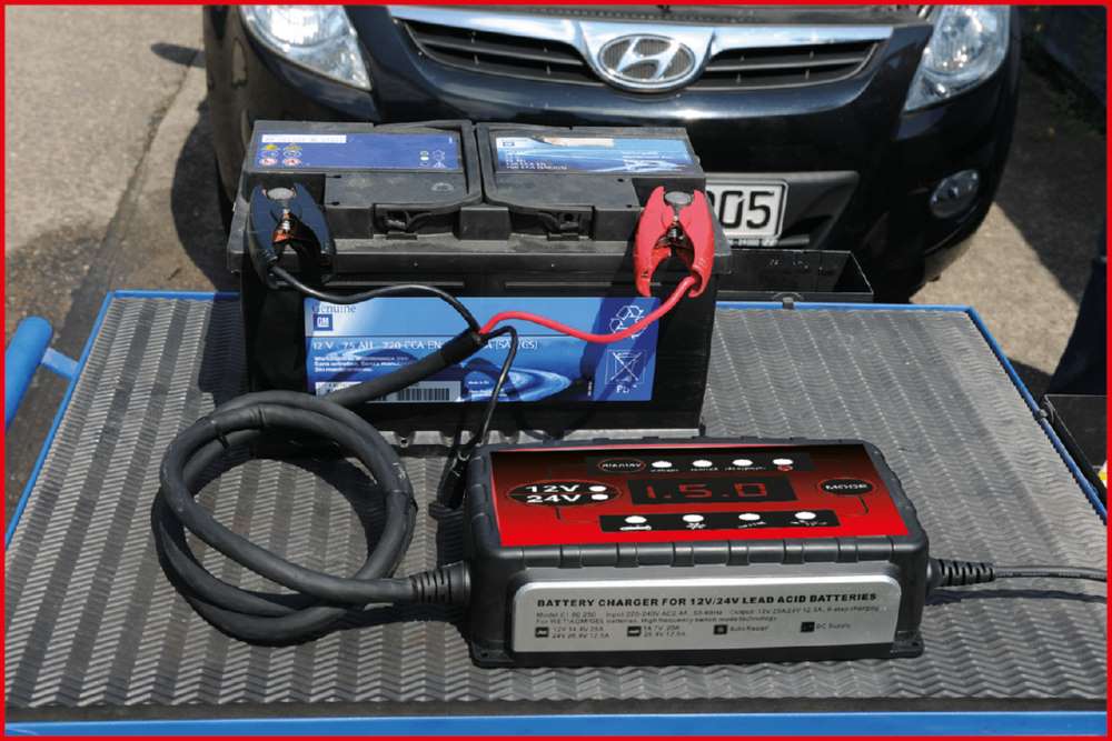 Produktbild KS Tools 12V + 24V SMARTcharger Hochfrequenz Batterieladegerät 25 A und 12,5 A bild 3