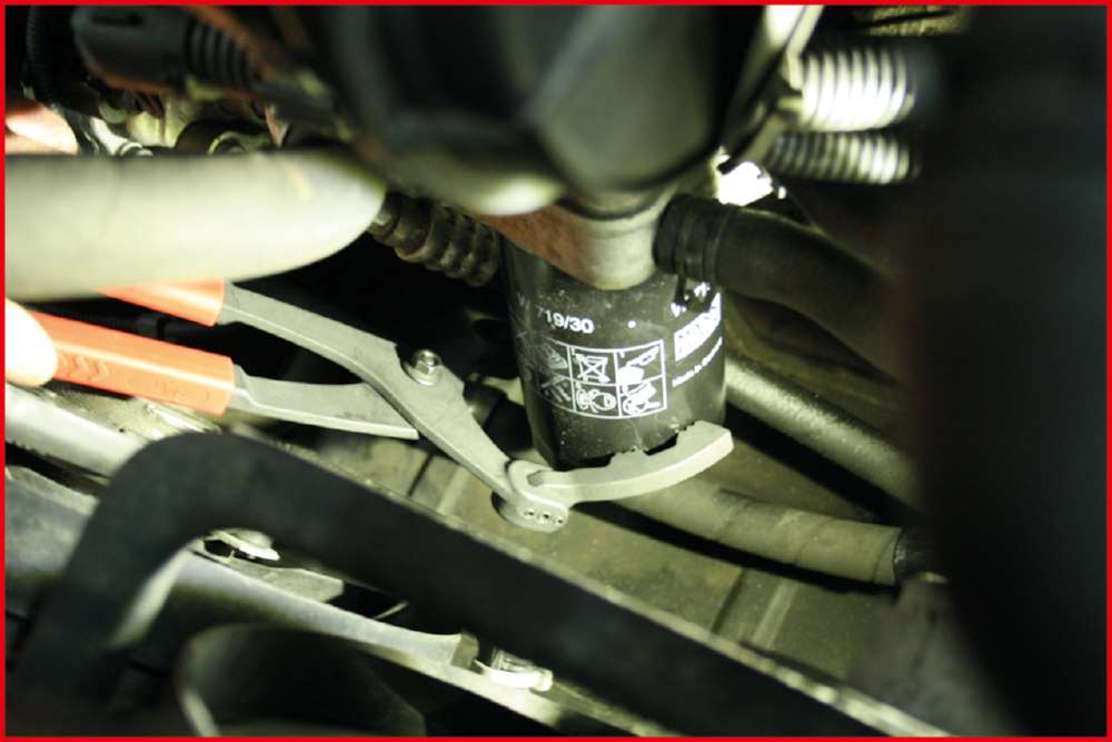 Produktbild KS Tools Universal Kraftstofffilter Zange mit abwinkelbaren Backen bild 2