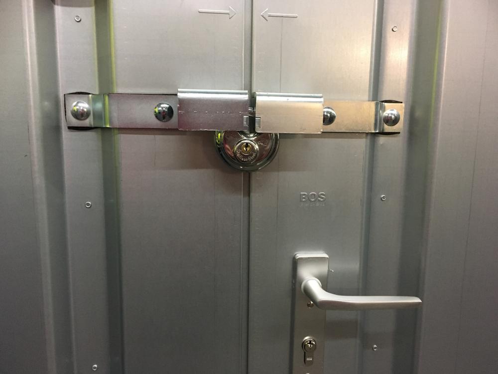 Produktbild BOS Einbruchsicherung für zweiteilige Tür für Schnellbau Container