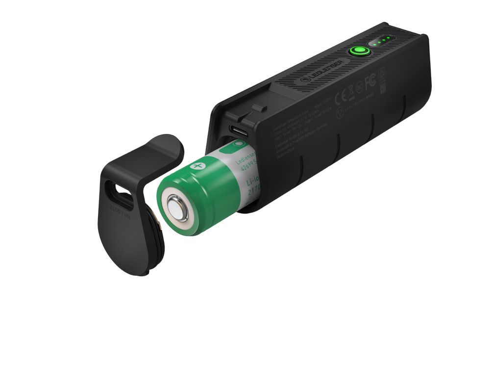 Produktbild Ledlenser Powerbank Flex 5 mit einem herausnehmbaren 21700 Akku bild 2