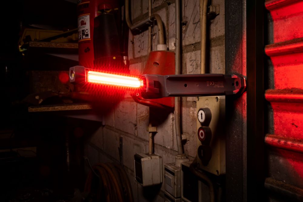 Produktbild Solidline SW2R Akku-Arbeitsleuchte mit ausklappbarem Lampenkopf bild 4