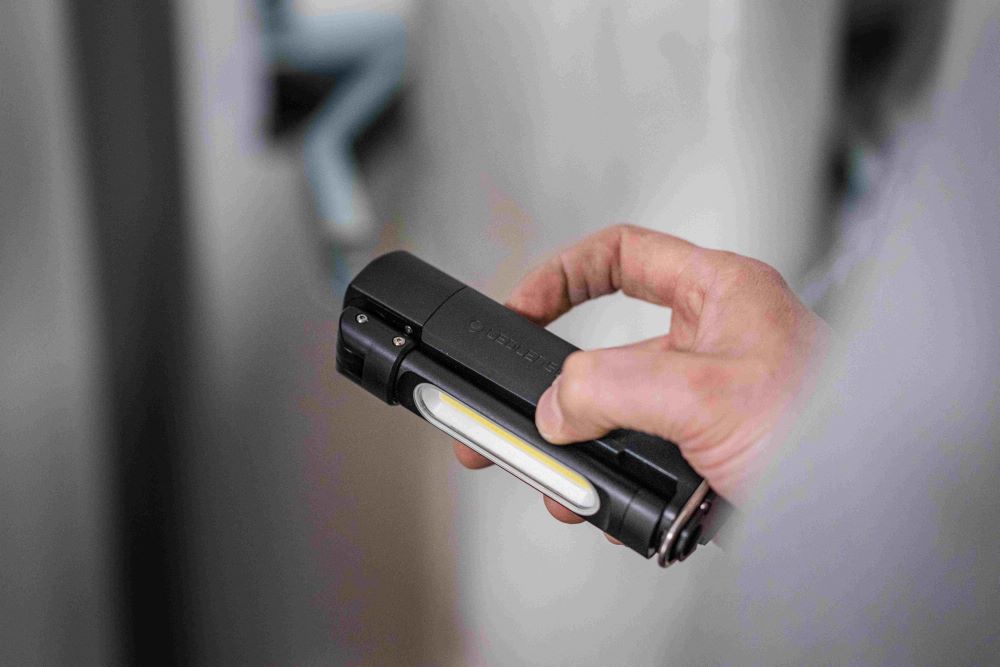 Produktbild Ledlenser W6R Work wiederaufladbare Arbeitsleuchte mit ausklappbarem Lampenkopf bild 4