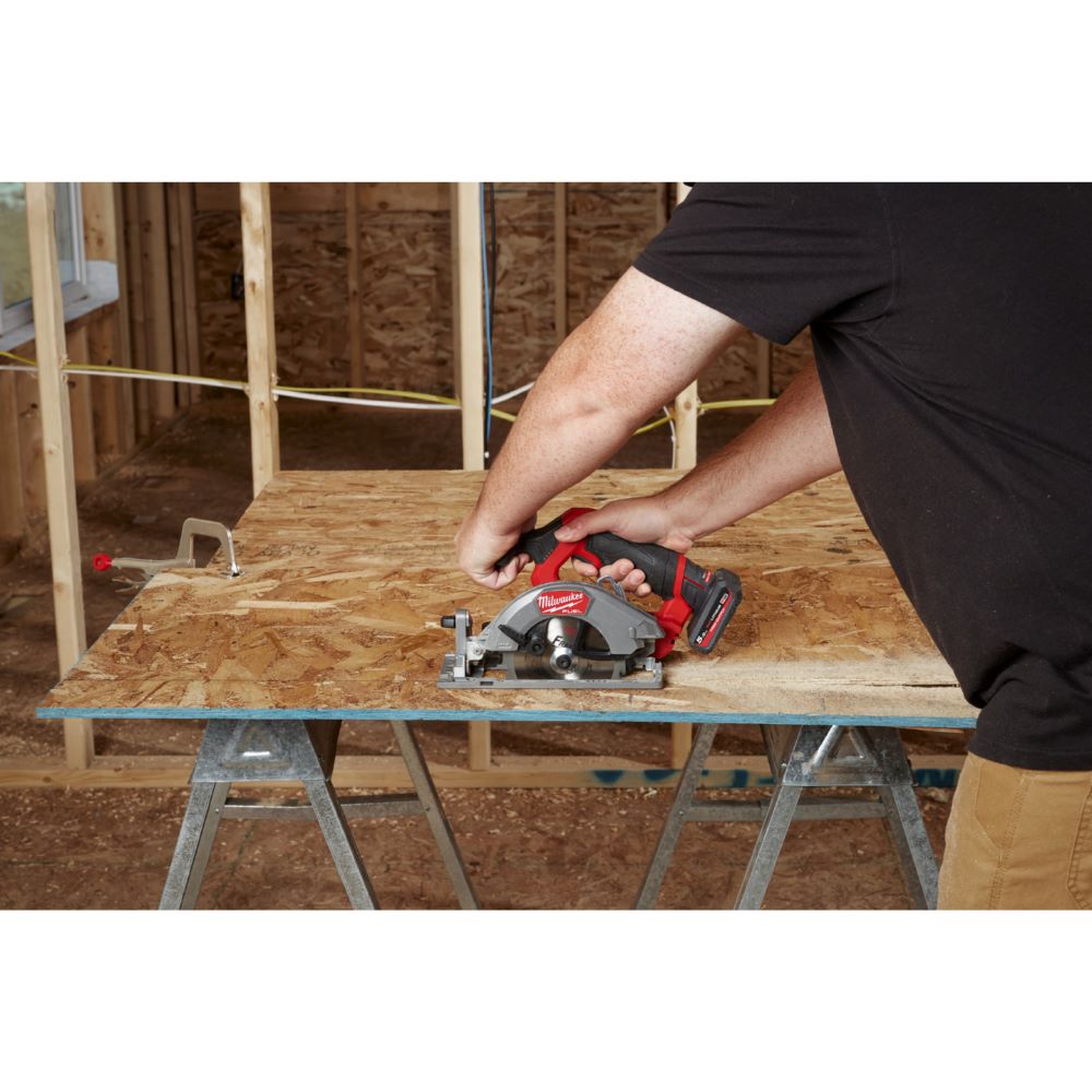 Produktbild Milwaukee Akku Kreissäge 140 mm M12 FUEL M12FCS442-0 bild 5