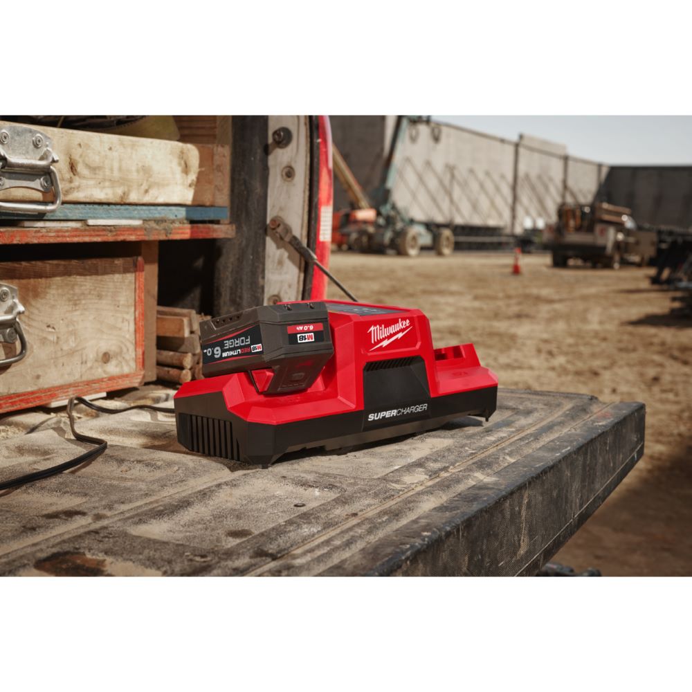 Produktbild Milwaukee M18 Zweifach Schnellladegerät M18DBSC bild 3