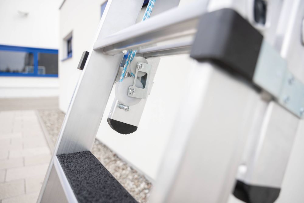 Produktbild Munk Stufen Seilzugleiter 2x12 Stufen 6420 mm 2 teilig mit nivello Traverse R13 bild 5