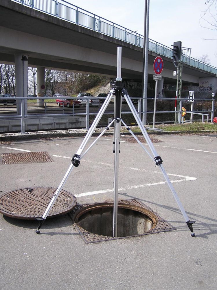 Produktbild Nedo Schacht-Stativ Al Höhe 1,12m - ca. 5m Schachttiefe bis 4m inkl. 4 Verl. 1m u. Ta bild 5